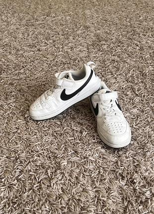 Кросівки nike 33 розміру