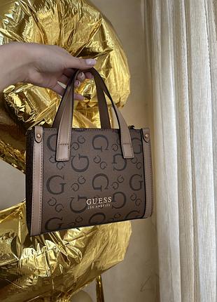 Сумка гесс guess factory oak park mini tote