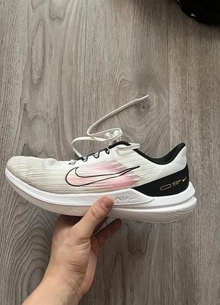 Жіночі кросівки nike air winflo 9