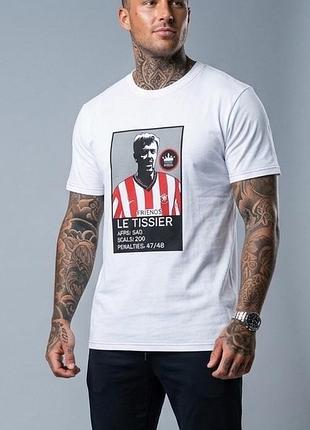Белая мужская футболка southampton fc с контрастными красными швами