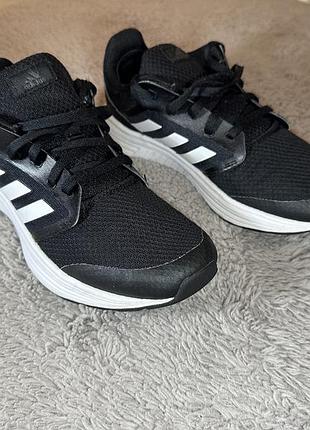 Кросівки adidas