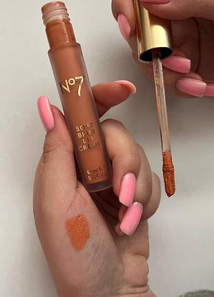 Жидкая матовая помада no7 pro artist soft blur liquid matte lipstick в оттенке cinnamon