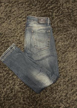 Оригінальні джинси  guess