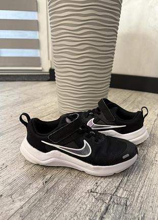 Кросівки nike