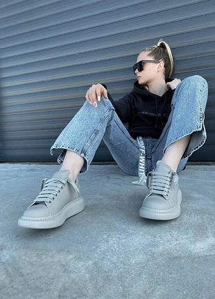 Женские кроссовки mcqueen grey matte