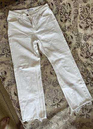 Білі прямі жіночі джинси zara