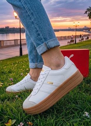 Женские кроссовки puma на высокой подошве/белые кожаные кроссовки пума