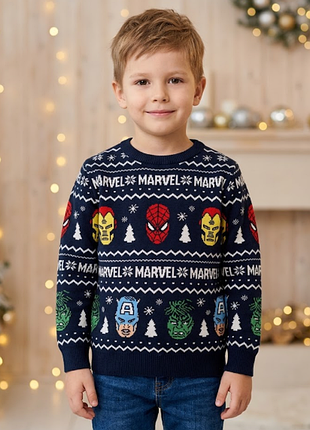 Праздничный черный новогодний свитер от marvel primark для мальчика 5-6роков на рост 116