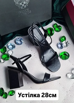Vince camuto оригінал чорні шкіряні босоніжки на підборах