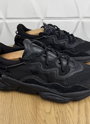 Оригінальні кросівки adidas ozweego