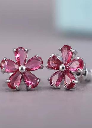 Серьги цветы из камушков гвоздики