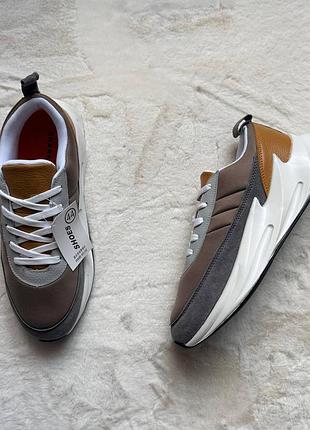 Shark white &amp; gray &amp; brown 7