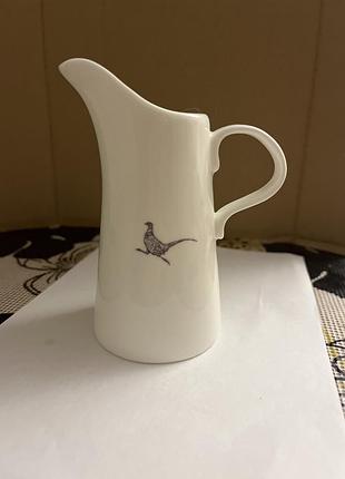 Глечик з колекції бренду little weaver arts, виготовлений із високоякісного кістяного порцеляни (fine bone china).
