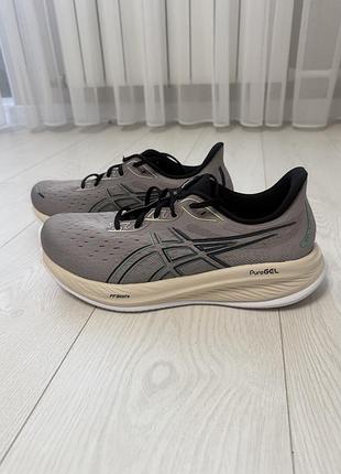 Чоловічі кросівки asics