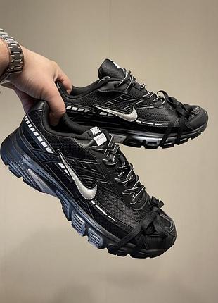Nike initiator custom black