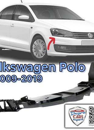 Volkswagen polo 2009-2019 крепление, кронштейн правый переднего бампера (под фару), 6rg805072a