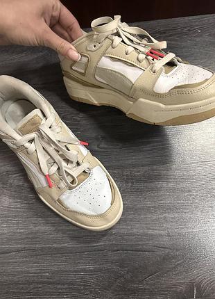 Жіночі кросівки 👟