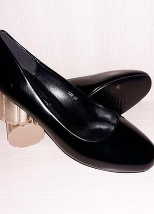Туфли женские с золотистым каблуком 36-41рр. распродаж