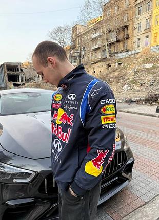 Вітрівка redbull 2