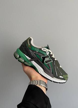 Кросівки чоловічі