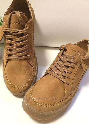 Р.38 clarks жіночі шкіряні кросівки оригінал