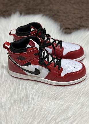 Оригінальні кросівки для хлопця nike air jordan retro 35 розмір (22 см)