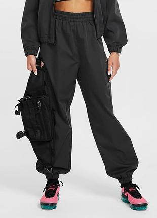 Брюки подростковые nike woven cargo kids' track pants (fz5554-010) fz5554-010 147-158см