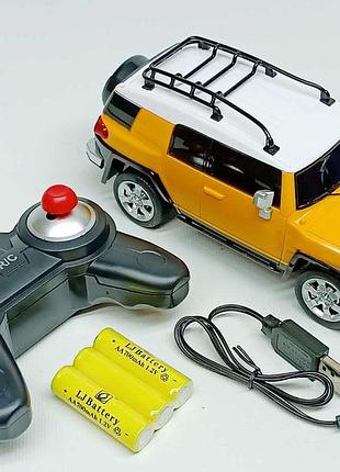 Машинка на радиоуправлении toyota fj cruiser 18 см желтая — светодиодные фары, арт. 27055-2