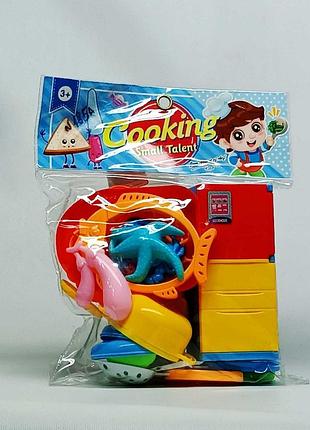 Ігровий набір shantou "cooking" холодильник із посудом 185a
