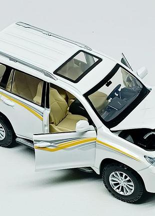 Машинка автопром toyota land cruiser prado 1:24 біла 68270b