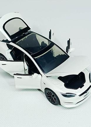 Машинка автопром "tesla модель s с зарядной станцией" белая, 1:24 (18 см) ap7713-3