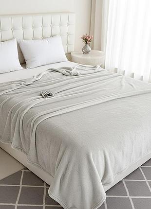 Покривало велюрове однотонне comfort (світло-сіре) 200х150 см