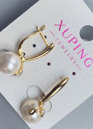 Серьги xuping позолота 18к с жемчужиной 10мм+- l-25мм +-