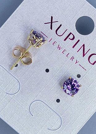 Знижка! сережки пусети кульчики xuping з фіолетовим каменем оправа "квадро" 6мм+- позолота 18к