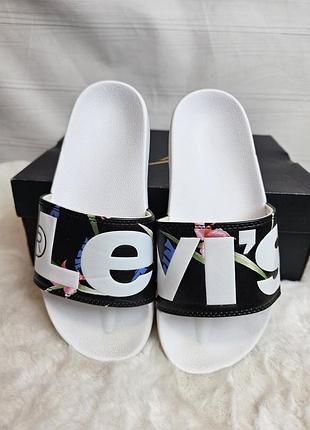 Шльопанці levis 38 розмір