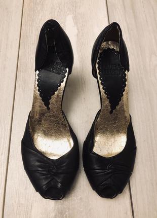 Женские кожаные туфли laura ferrini италия(38)