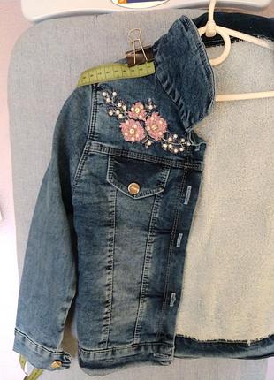 Джинсова куртка на дівчинку 4