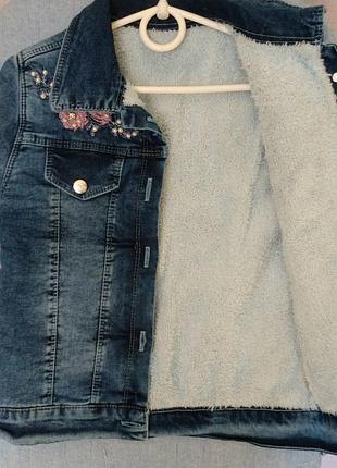 Джинсова куртка на дівчинку 3