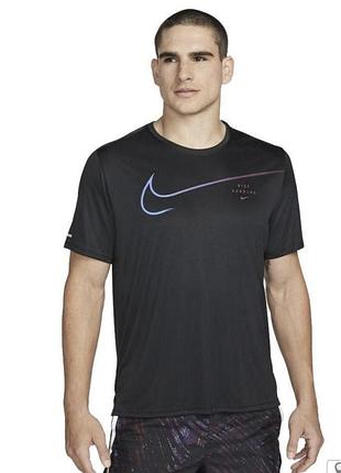 Футболка nike dri-fit uv run division miler, чоловікам, розмір l, артикул dm4811-010