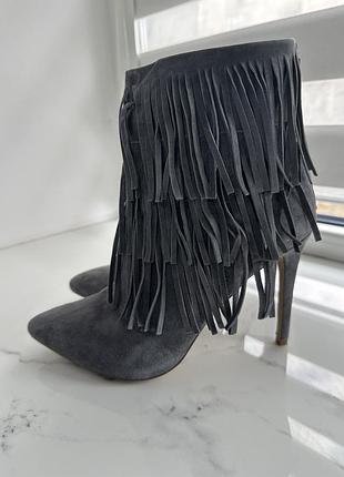 Ботільйони черевики чобітки чоботи steve madden 38 розмір сірого кольору