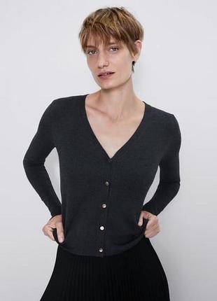 Женский кардиган zara серый меланж на пуговицах с длинным рукавом