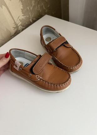 Мокасины бренда chicco на мальчика