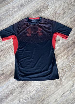 Футболка under armour