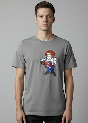 Стильна сіра футболка adidas 🩶