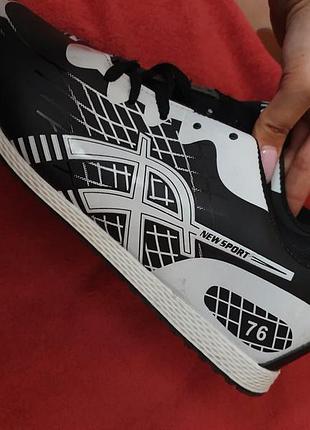 Кроссовки 3