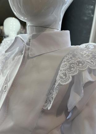 Блуза біла з рюшами 8