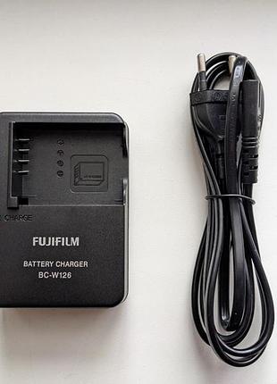 Зарядний + кабель fujifilm bc-w126 для акумуляторів np-w126 fujifilm finepix hs30