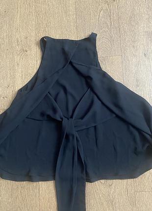 Елегантна чорна блуза zara з відкритою спиною та бантом, розмір xs