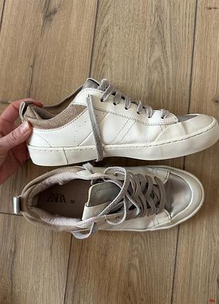 Кросівки 36 zara