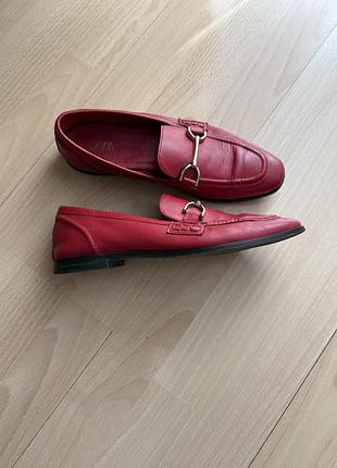 Zara лофери